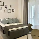 Laus Andrea Da Luxury Design 1 *