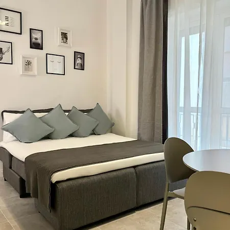 Laus Andrea Da Luxury Design 1 *