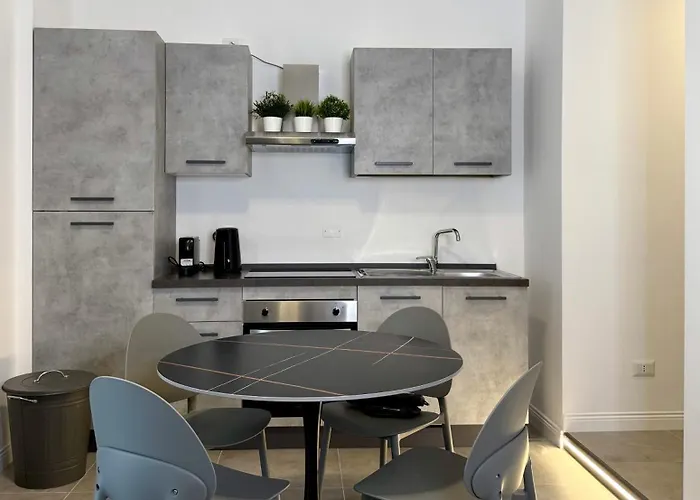 Laus Andrea Da Luxury Design 1 アパート