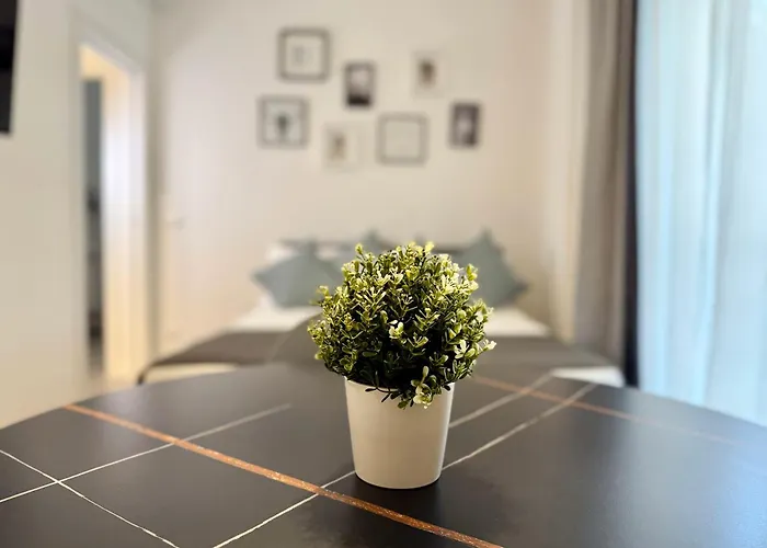 Laus Andrea Da Luxury Design 1 アパート バーリ