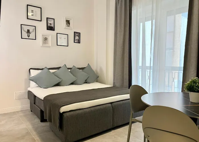 Laus Andrea Da Luxury Design 1 *